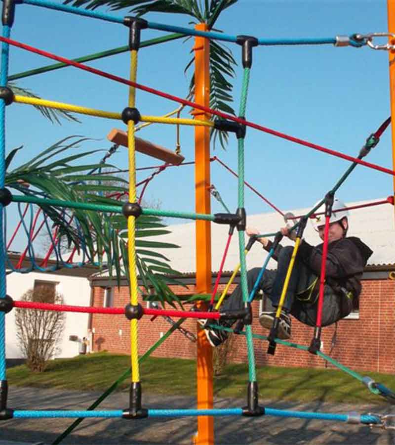 Kinder Hochseilgarten 