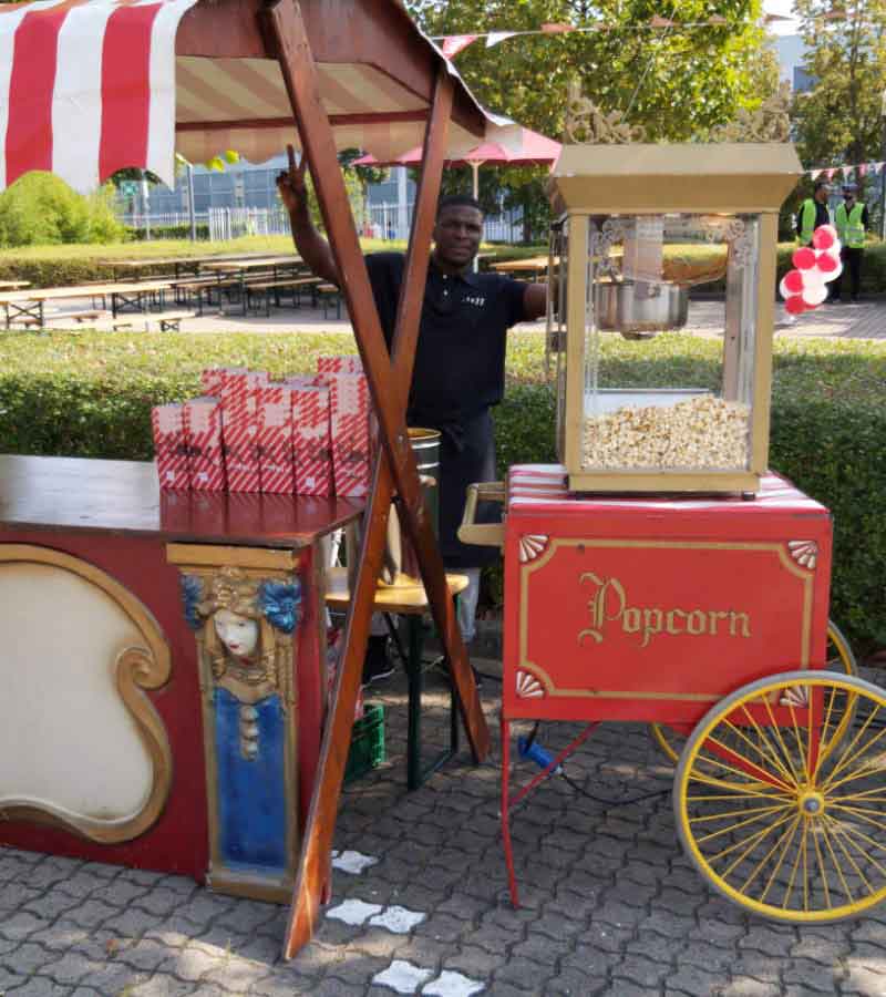 Popcornmaschine mit 200 Portionen 