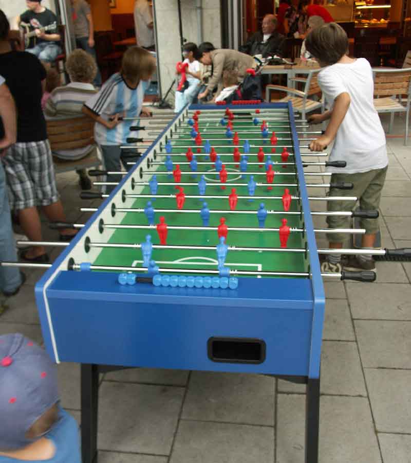 Fussball 8 Personen Kicker 